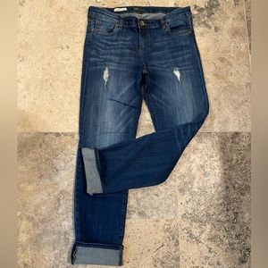 Kut From the Kloth CATHERINE Boyfriend women’s Size 8 slight distress
